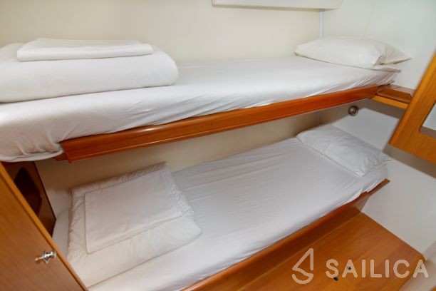 Cyclades 50.5 - Yacht Charter Sailica