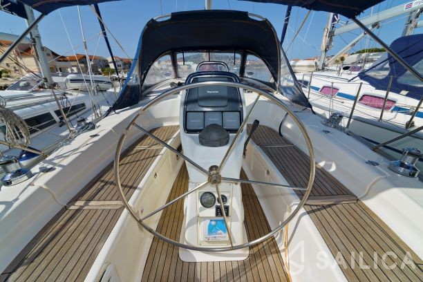 Bavaria 38 Cruiser - Yacht Charter Sailica