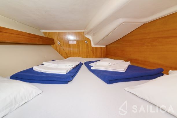 Bavaria 38 Cruiser - Yacht Charter Sailica