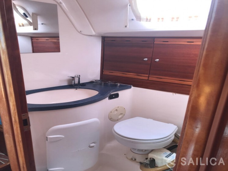 Bavaria 40 Cruiser - Yacht Charter Sailica