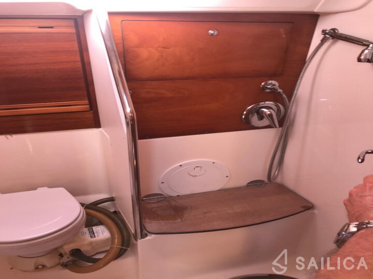 Bavaria 40 Cruiser - Yacht Charter Sailica