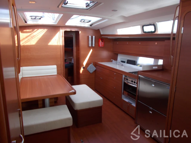 Dufour 460 GL - Yacht Charter Sailica