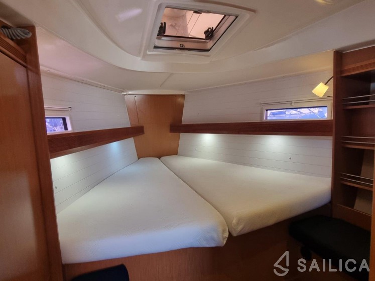 Bavaria 36 Cruiser - Yacht Charter Sailica