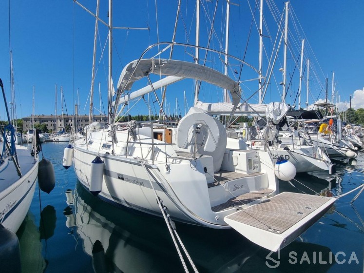 Bavaria 36 Cruiser - Yacht Charter Sailica