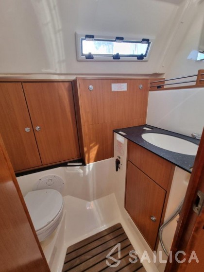 Bavaria 36 Cruiser - Yacht Charter Sailica