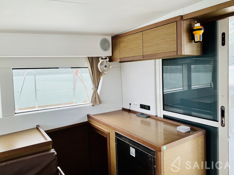 Lagoon 40 - Yacht Charter Sailica