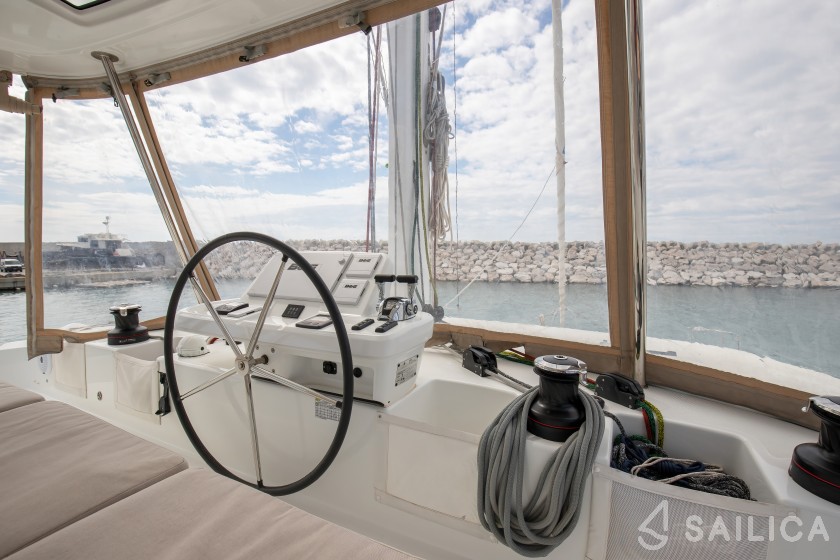 Lagoon 50 - Yacht Charter Sailica