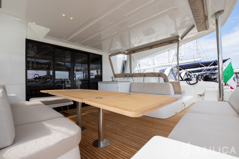 Lagoon 50 - Yacht Charter Sailica