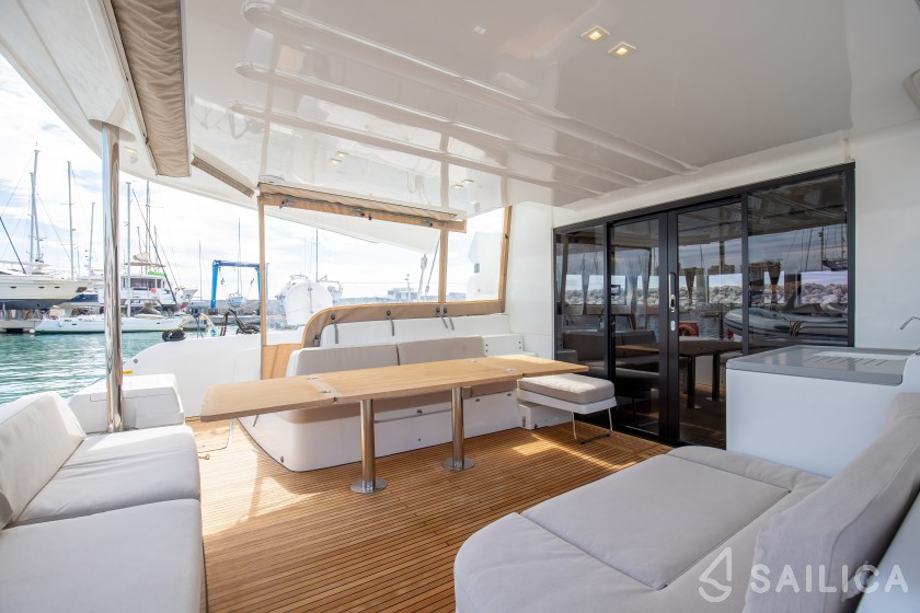 Lagoon 50 - Yacht Charter Sailica
