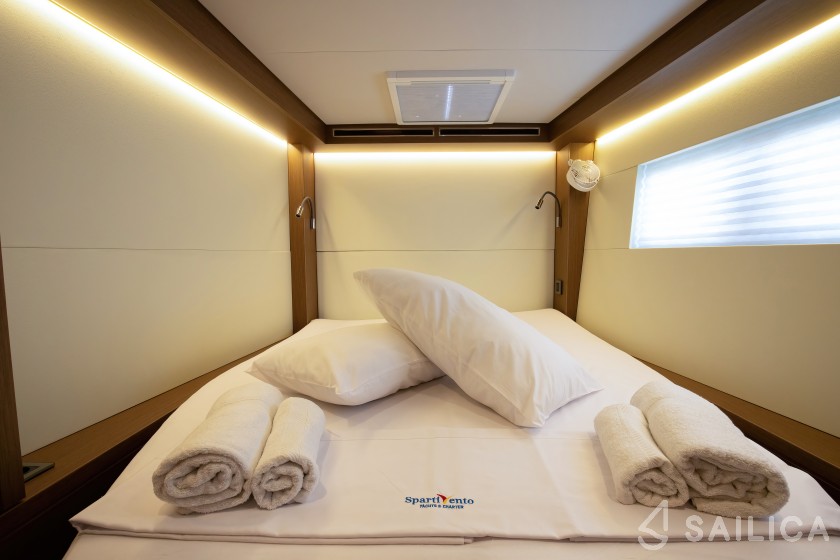 Lagoon 50 - Yacht Charter Sailica