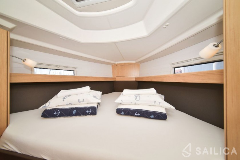 Bavaria 37 Cruiser - Yacht Charter Sailica