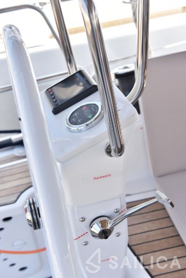 Bavaria 37 Cruiser - Yacht Charter Sailica
