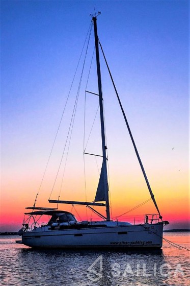 Bavaria 37 Cruiser - Yacht Charter Sailica