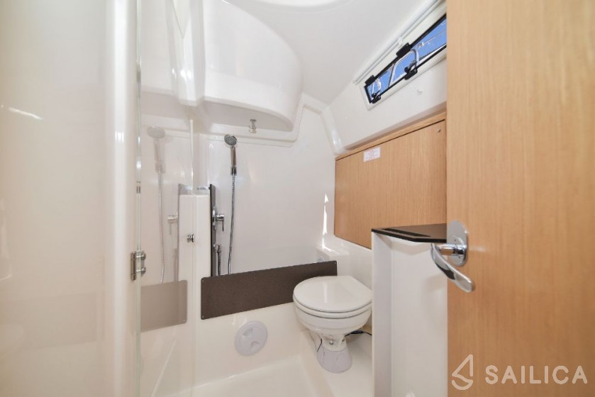 Bavaria 37 Cruiser - Yacht Charter Sailica