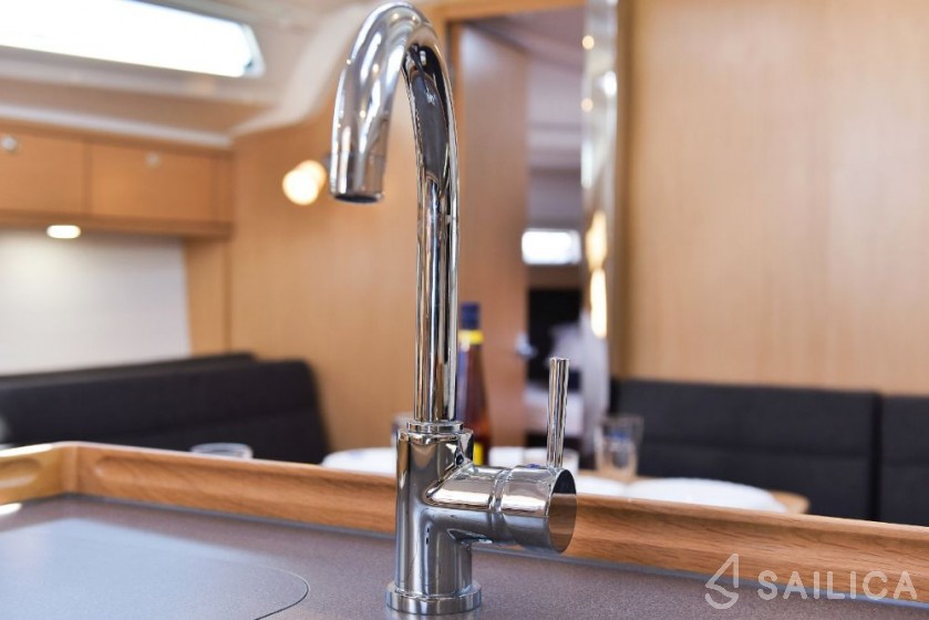 Bavaria 37 Cruiser - Yacht Charter Sailica
