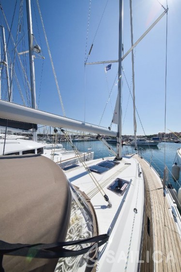 Bavaria 37 Cruiser - Yacht Charter Sailica