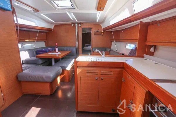 Dufour 412 GL - Yacht Charter Sailica