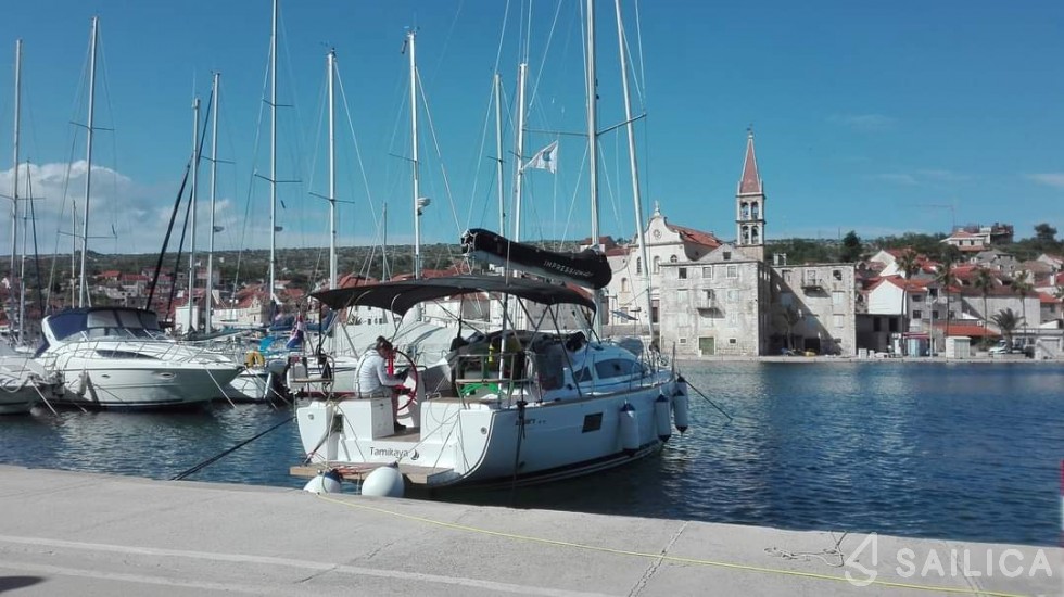 Elan Impression 40.1 - Yacht Charter Sailica
