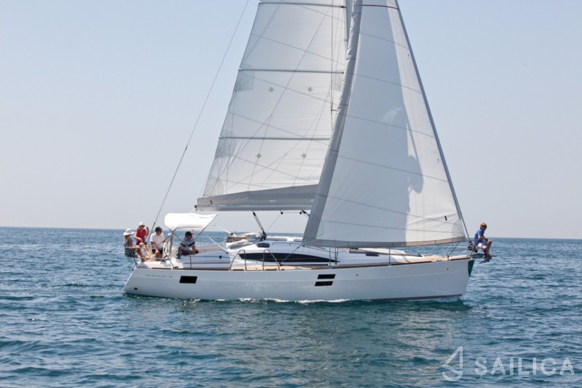 Elan 40 Impression - Yacht Charter Sailica