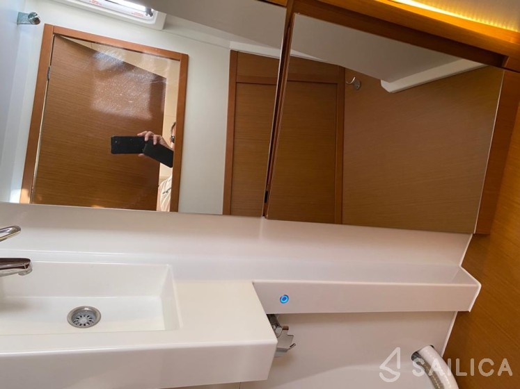 Sun Odyssey 440 - Yacht Charter Sailica