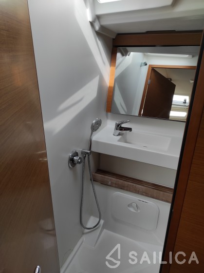 Sun Odyssey 440 - Yacht Charter Sailica