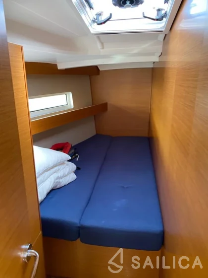 Sun Odyssey 440 - Yacht Charter Sailica