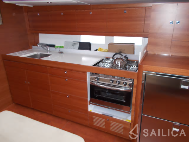 Dufour 460 GL - Yacht Charter Sailica