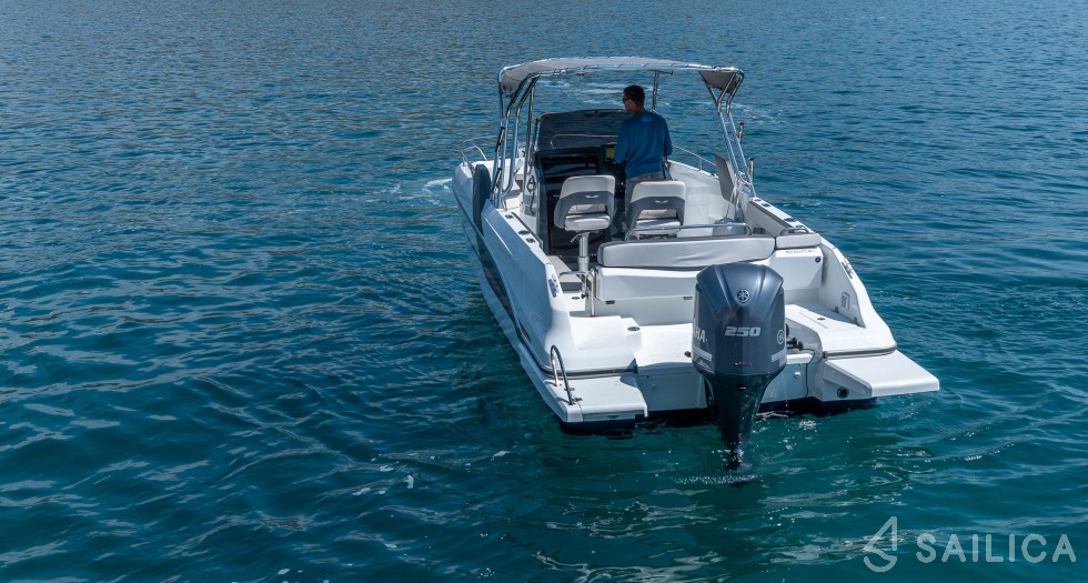 Beneteau Flyer 7.7 SUNdeck - Yacht Charter Sailica