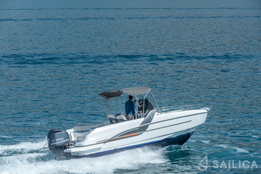 Beneteau Flyer 7.7 SUNdeck - Yacht Charter Sailica