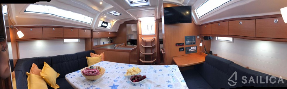 Bavaria 37 Cruiser - Yacht Charter Sailica