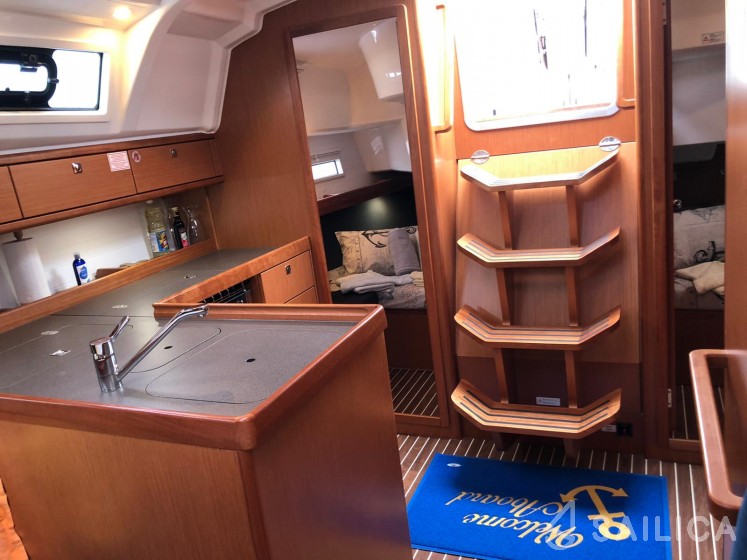 Bavaria 37 Cruiser - Yacht Charter Sailica