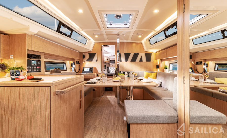 Bavaria C38 - Yacht Charter Sailica