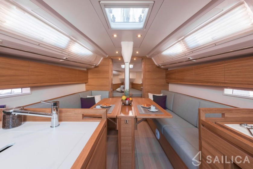 Salona 380 - Yacht Charter Sailica