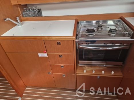 Bavaria C38 - Yacht Charter Sailica