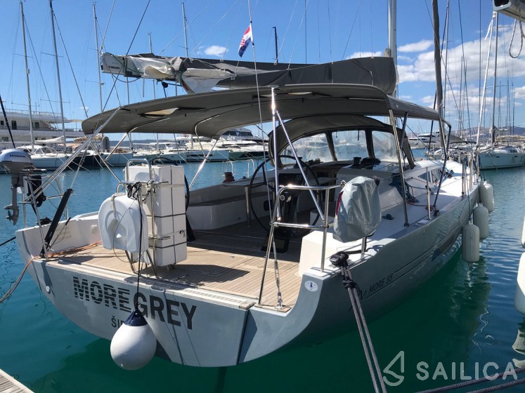 More 55 - Yacht Charter Sailica