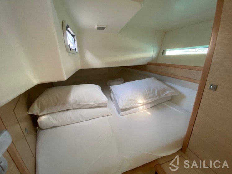 More 40 - Yacht Charter Sailica