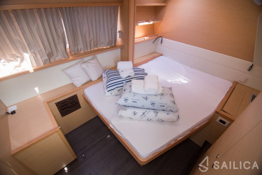 Lagoon 52F - Yacht Charter Sailica