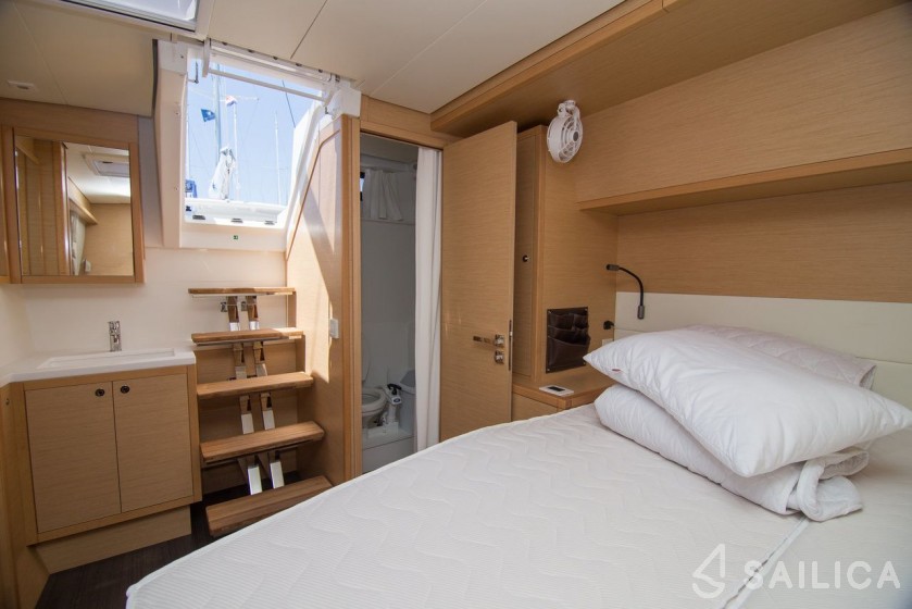 Lagoon 52F - Yacht Charter Sailica