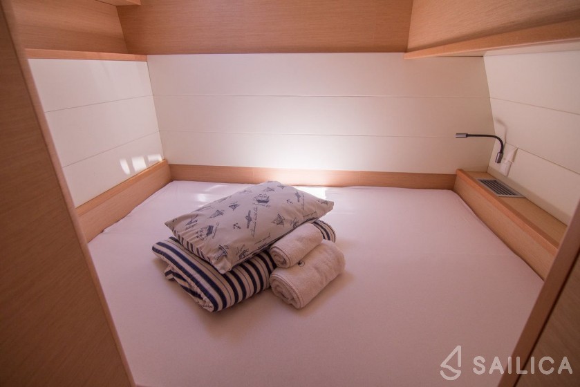 Lagoon 52F - Yacht Charter Sailica