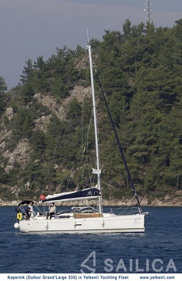 Dufour 335 Grand Large - Yacht Charter Sailica