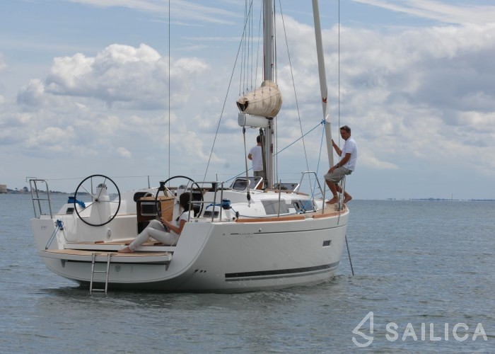Dufour 335 Grand Large - Yacht Charter Sailica