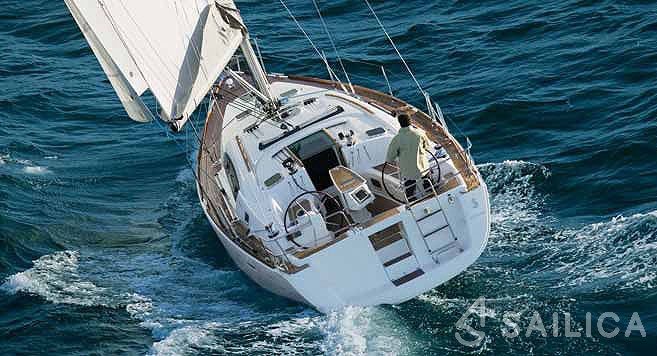 Oceanis 40 - Yacht Charter Sailica