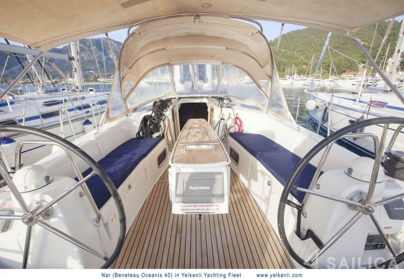Oceanis 40 - Yacht Charter Sailica