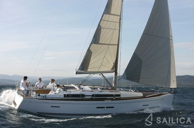 Dufour 405 - Yacht Charter Sailica