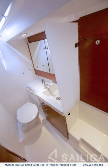 Dufour 405 - Yacht Charter Sailica