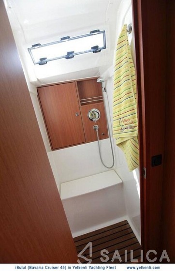 Bavaria 45 Cruiser - Yacht Charter Sailica