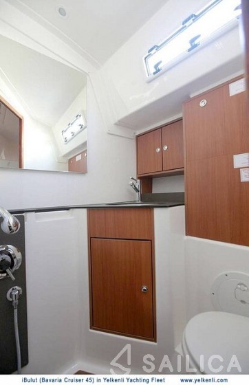 Bavaria 45 Cruiser - Yacht Charter Sailica