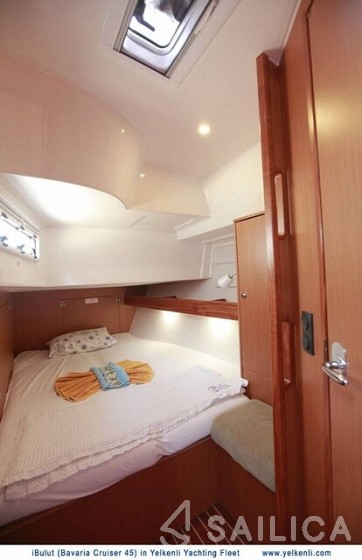 Bavaria 45 Cruiser - Yacht Charter Sailica