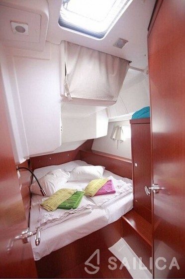 Bavaria 45 Cruiser - Yacht Charter Sailica