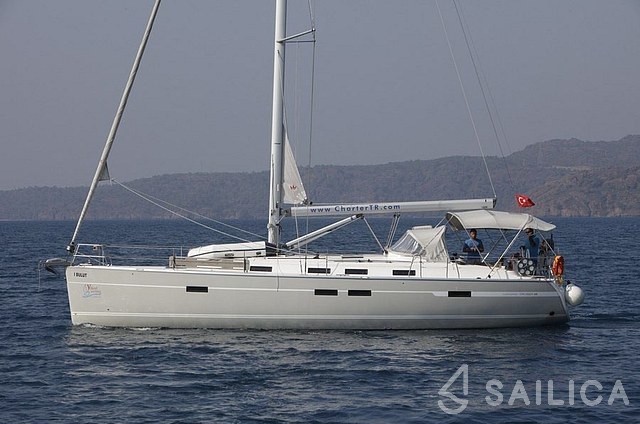 Bavaria 45 Cruiser - Yacht Charter Sailica